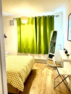 Cosy 4 bedrooms appartement - Londra - 9