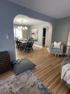 The Warm & Inviting Place - Sioux Falls - 9