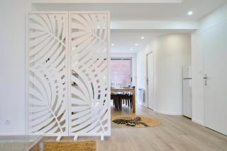 2 bedroom apartment w/ courtyard at Croisé Laroche - 2