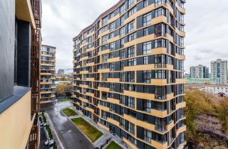 Просторная 1-комнатная квартира в центре города в ЖК Бизнес-класса - 6