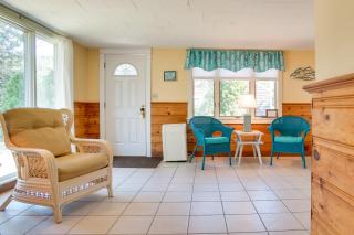 Walk to Beach and Main St Cape Cod Home with Yard! - West Dennis - 5