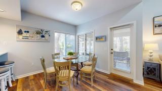 7611 Huntington Villas - 1