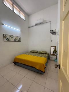 Solehah Homestay - Seri Iskandar - 2