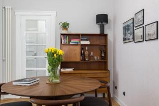 Exquisite Art Deco 2BR Apartment Prime Location - Bucarest - 6