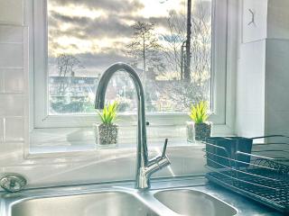Fewster Apartment with Free Parking - 1