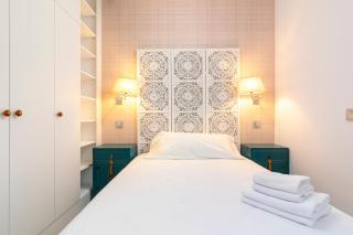 PLAZA DE CASTILLA Apartments - Madrid - 9