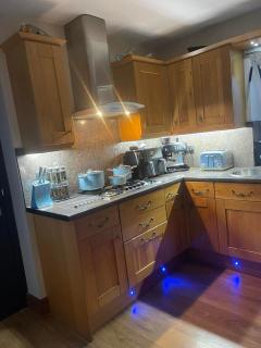 Awel Y Trydan Guest House - Llanon - 1