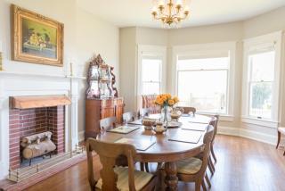 Clifton House - Observatory - King Suite, Sleeps 4, Mississippi River Views - 4