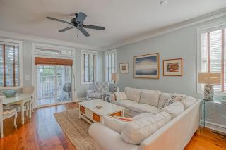 1009 Calhoun Street - 3