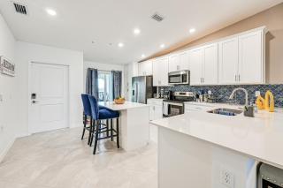 Golf Course View and Screened Patio Ave Maria Condo - Harker - 6
