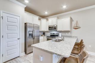 Pensacola Vacation Rental with Community Pool! - 7