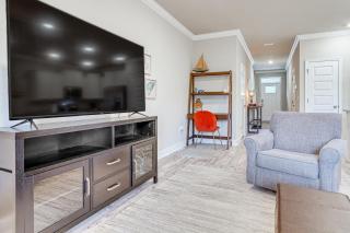 Pensacola Vacation Rental with Community Pool! - Pensacola - 6