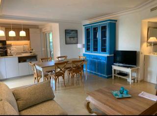 T4 3chambres, jardin, piscine chauffée proche de la mer - Antibes - 1