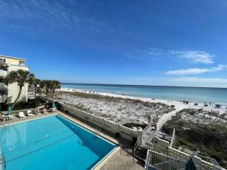 Beautiful 2BD right on the beach in Okaloosa Island - Fort Walton Beach - 9