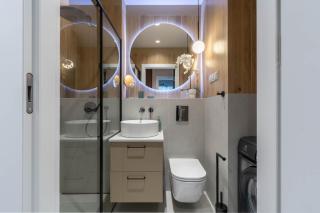 Lucky Seven No. 2 - 6