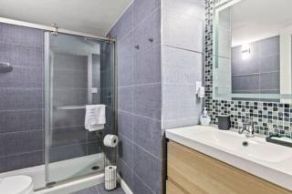 Oceanside Duo - Double Room, Water Views, Pool & Beach Access, Free Parking - Daytona Beach - 2