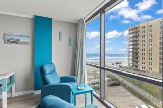 Oceanside Inn 604 - Water Views, Beach Access Pool & Pool Bar - Daytona Beach - 1