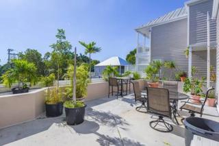 NEW! Villa Positano - Duval Square Condo, Pool, Hot Tub & Parking - Key West - 9