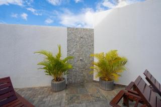 Golden Square Villa & Private Pool - 6