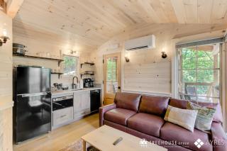 The Cottonwood in Treehouse Grove at Norton Creek - Gatlinburg - 9