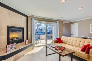 Awesome 3BR 2BTH 1 Block To Beach C2 - 7