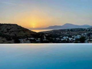 Villasramonita, saltwater-infinitypool, sunset seaview - Pitsidia - 8