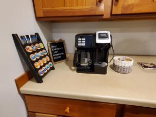 Spacious, Pet Friendly, in the Heart of Downtown - New Glarus - 5