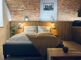 UnderStreet studio with private parking - Košice - 3