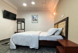 Double twins Hotel & Suites - Yaoundé - 9