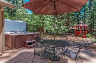 Arnold Schwartzencabin - Arnold - 0