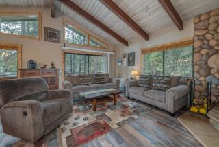 Peaceful Pinecone - Dorrington - 1