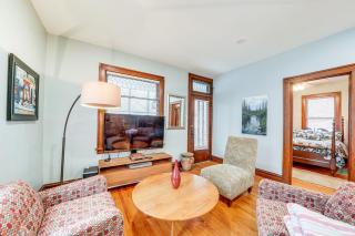 DePue Vacation Rental Less Than 1 Mi to the Lake! - 6