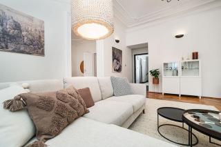 Luxurious two-bedroom in the Old Town - 5