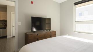 Landing Modern Apartment with Amazing Amenities (ID8359X76) - Newport - 3