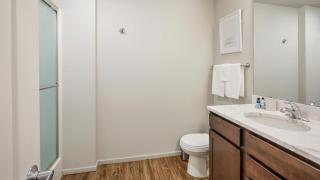 Landing Modern Apartment with Amazing Amenities (ID8368X66) - 1