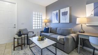 Landing Modern Apartment with Amazing Amenities (ID8738X05) - 9