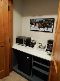 Modern King Room in Heart of Mt, Crested Butte Hotel Room - 7