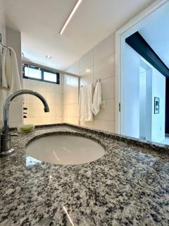 Instays. 1 quarto no Universitário - 3