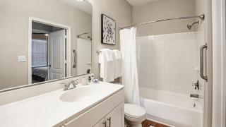 Landing Modern Apartment with Amazing Amenities (ID8999X84) - 1