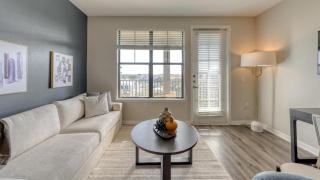 Landing Modern Apartment with Amazing Amenities (ID7781X02) - 9