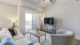 Landing Modern Apartment with Amazing Amenities (ID9601X99) - 0