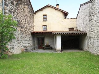 Charmante maison en pierres avec terrasse, proche cité médiévale, nature et lac - FR-1-582-19 - - 3