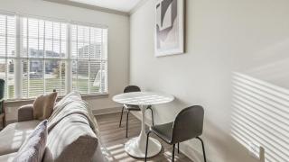 Landing Modern Apartment with Amazing Amenities (ID4420X29) - 9
