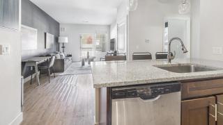 Landing Modern Apartment with Amazing Amenities (ID8044X07) - 7