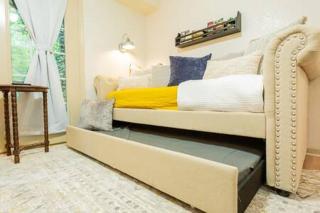 LODGE G SASQUATCH LODGES Sleeps 13 - Gatlinburg - 4