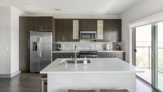 Landing Modern Apartment with Amazing Amenities (ID7967X54) - 5