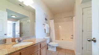 Landing Modern Apartment with Amazing Amenities (ID6496X24) - 1