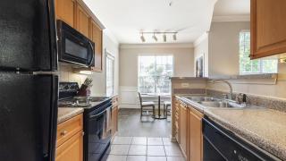 Landing Modern Apartment with Amazing Amenities (ID4486X21) - 9