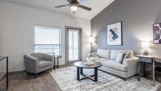 Landing Modern Apartment with Amazing Amenities (ID7217X07) - 0