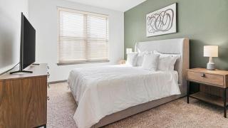Landing Modern Apartment with Amazing Amenities (ID5207X82) - 1